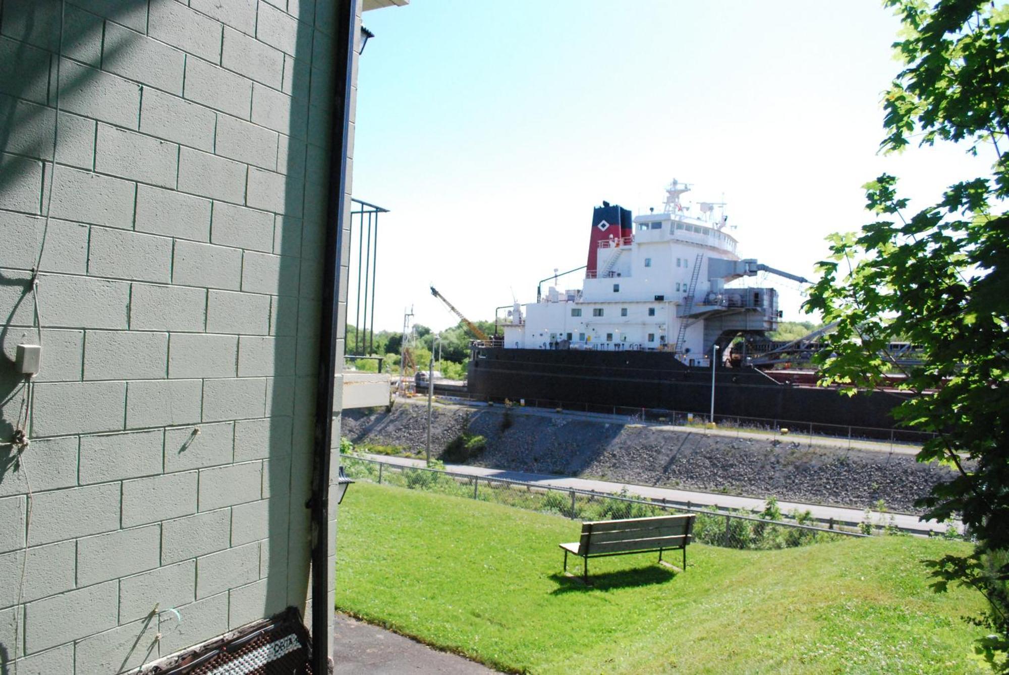 The Inn At Lock Seven Thorold Exteriör bild