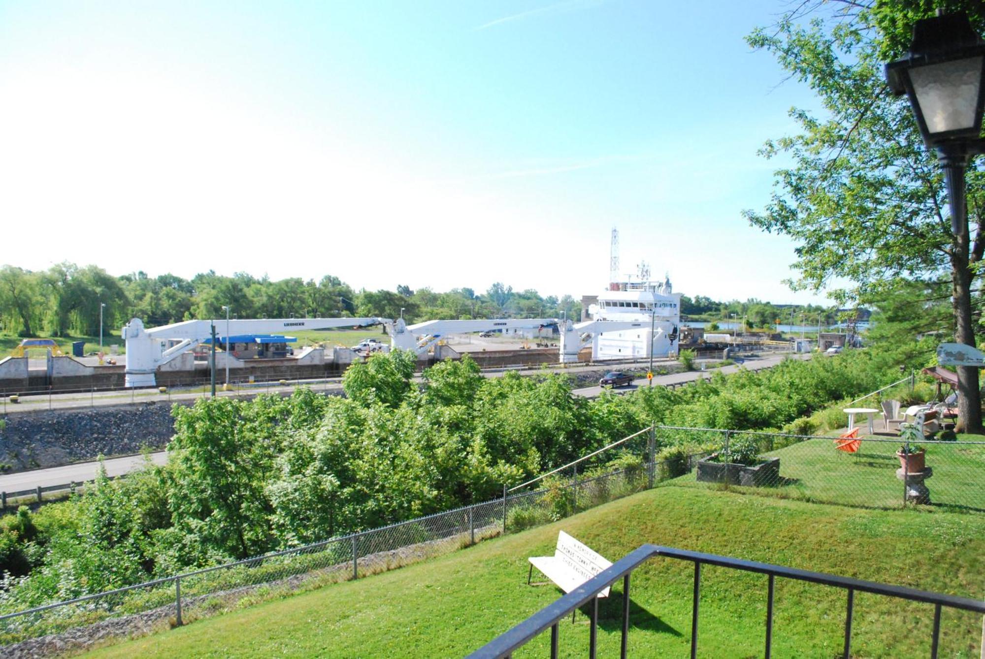 The Inn At Lock Seven Thorold Exteriör bild
