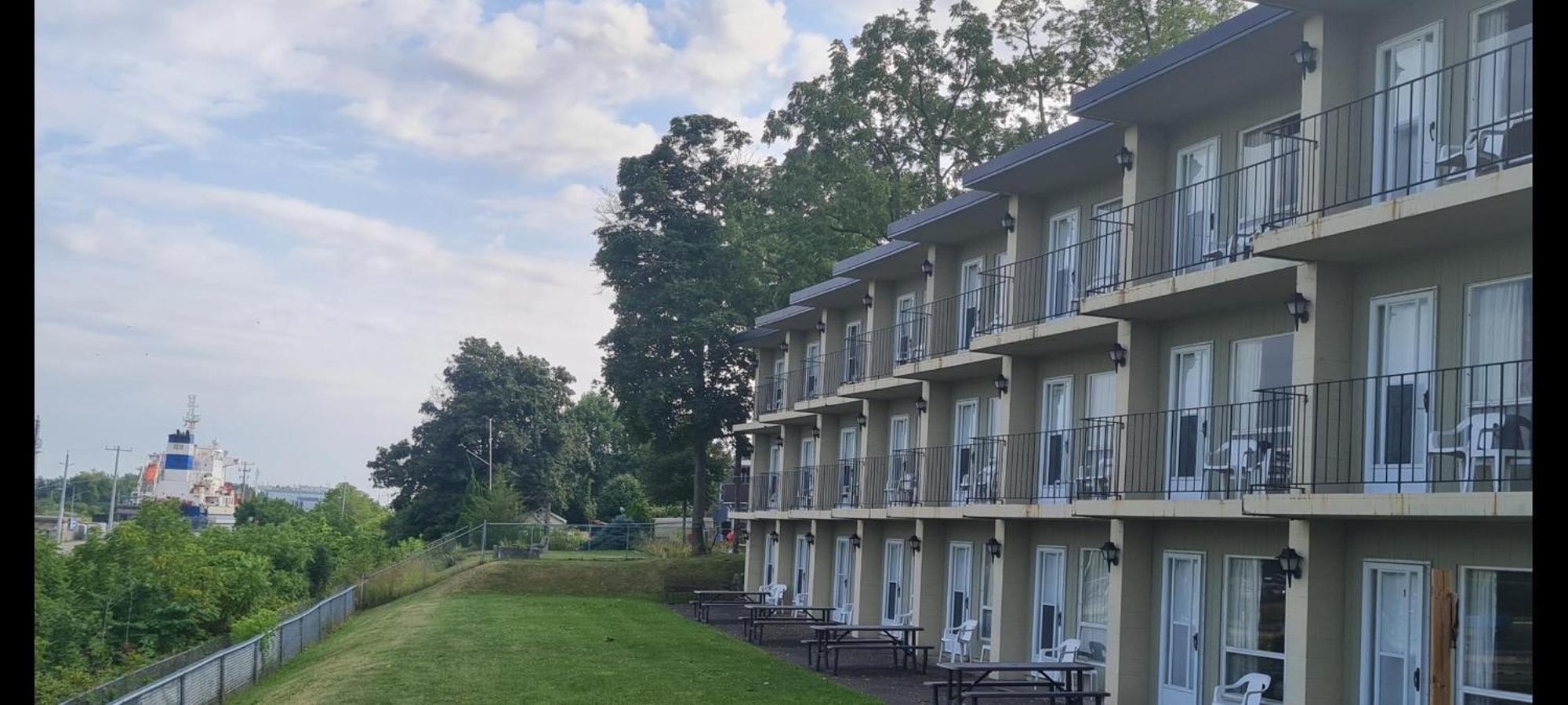 The Inn At Lock Seven Thorold Exteriör bild